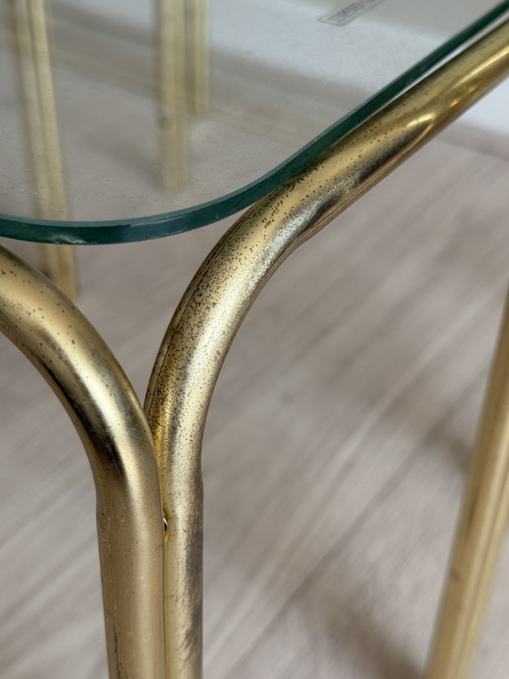 Image 1 of Set van 3 vintage gouden tafeltjes met glazen blad