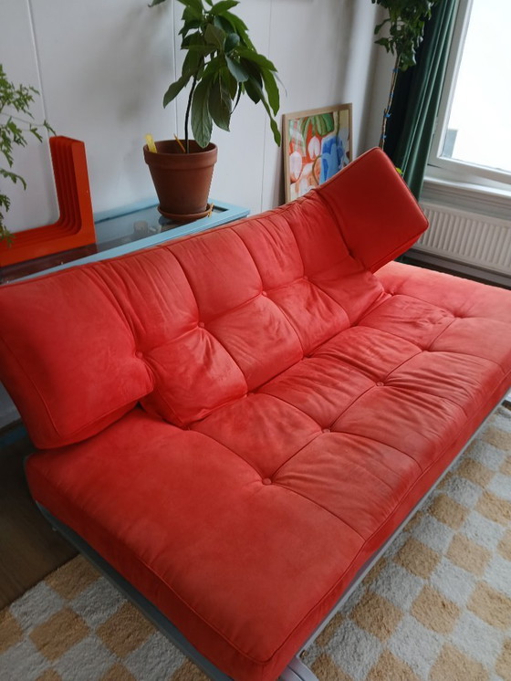 Image 1 of Divano in camoscio rosso vintage