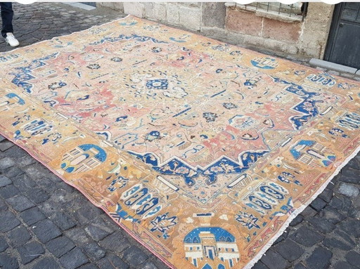 Persian carpet 382 x 300