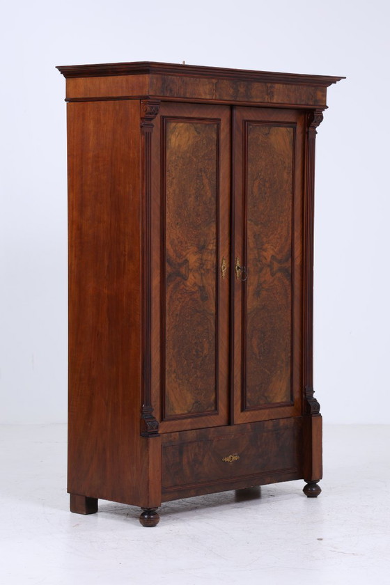 Image 1 of Bellissimo guardaroba in stile guglielmino | antico armadio a cassetti guardaroba retrò armadio portabiancheria in legno #05-98