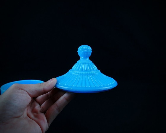 Image 1 of Bonbonniere aus blauem Messeopalin von Portieux Vallerysthal Art Deco