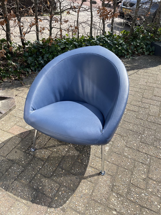Image 1 of Artifort Hanna loungefauteuil, in kunstleder