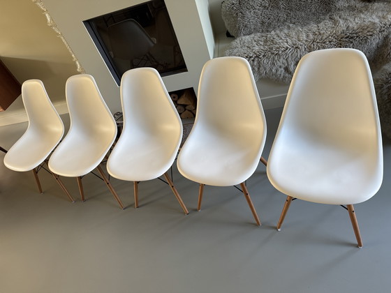 Image 1 of 6 x Vitra Eames DSW wit