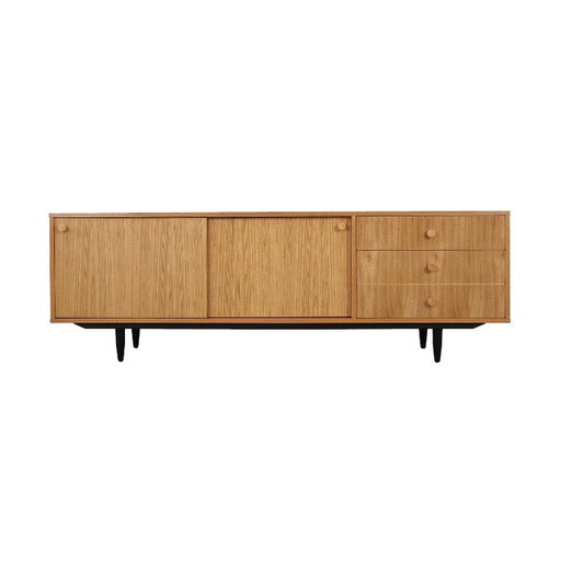 Credenza in rovere, design scandinavo