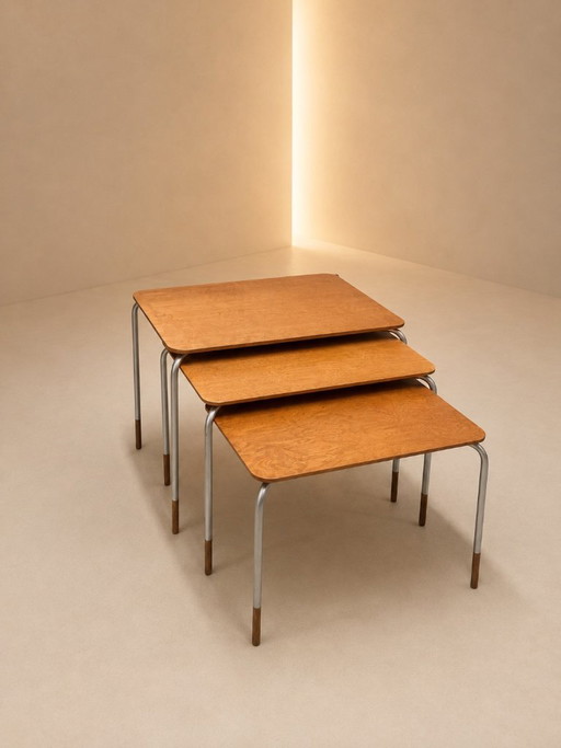 Brabantia Mimiset – Set vintage di 3 tavolini – bijzettafels, Wood (photo 2 of 7)