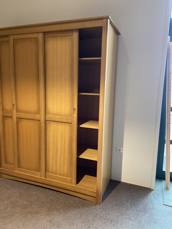 Image 1 of Linnenkast Milaan