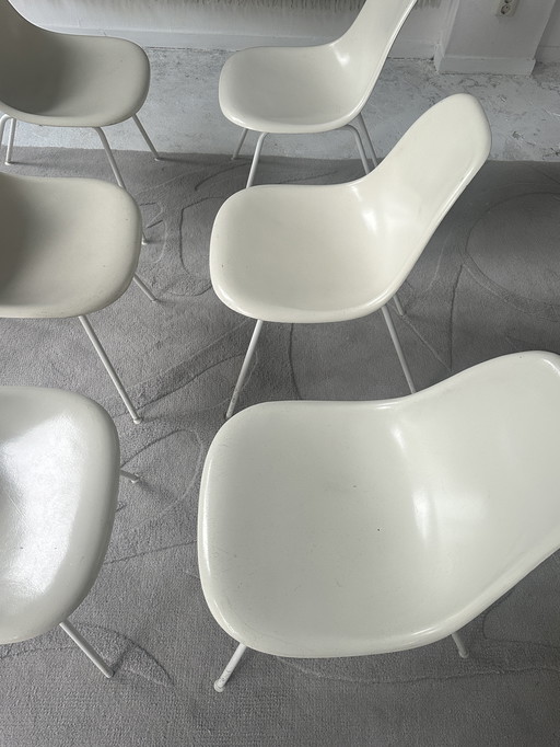 Set van 6 Eames stoelen RE van Herman Miller helemaal wit