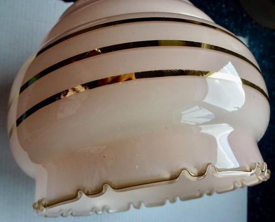 Image 1 of 3x Vintage Opaline lampenkappen.