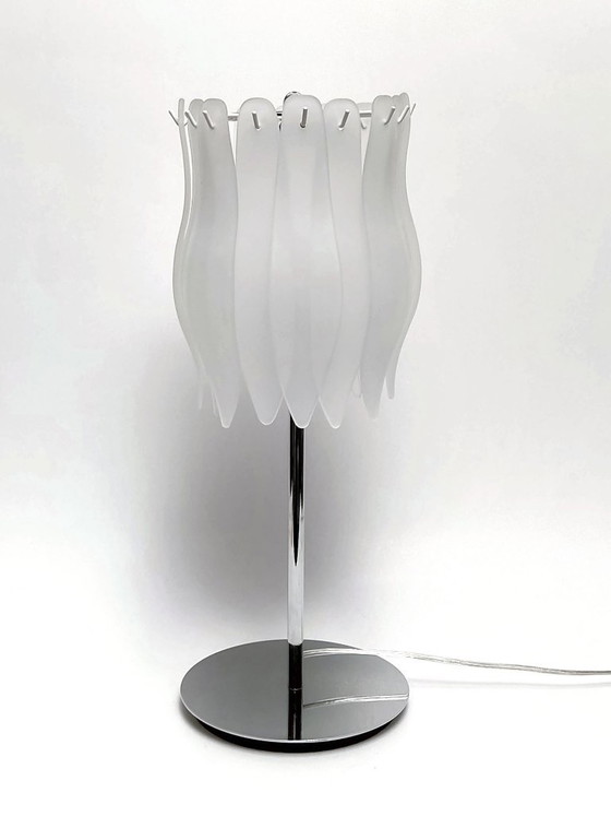 Massive Table lamp with glass slats – Metal, Vintage (photo 2 of 18)