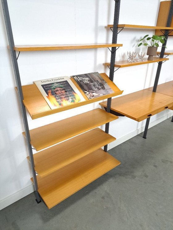 Image 1 of Sistema di pareti modulari con scrivania di design svedese Olof Pira