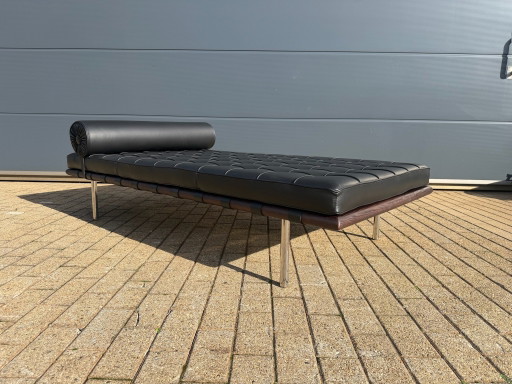 Knoll Barcelona Letto da giorno Pelle Sabrina Nera in OTTIME CONDIZIONI!! Mies van der Rohe