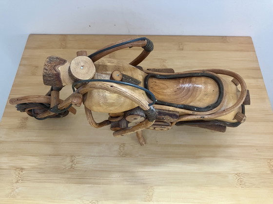 Image 1 of Harley Davidson - Chopper-Motorrad aus Holz