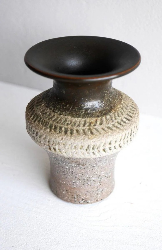 Image 1 of Brutalist ceramic vase in Scandinavian modernist style from the mid-century by Thomas Hellström for Nittsjö, Sweden.