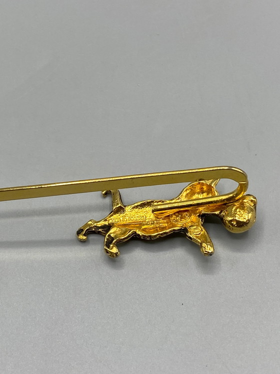 Vintage J.J. Jonette Hat Pin – Cat Playing with a Ball of Yarn – Decorative Objects (photo 4 of 6)