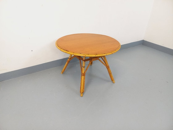 Image 1 of Vintage 1960s round coffee table in rattan and wood