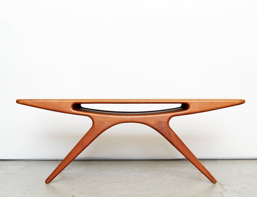 Mesa de café Johnnes Andersen "Smile" para CFC Silkeborg