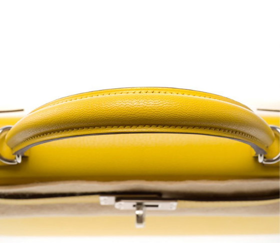 Image 1 of Borsa HERMES Kelly 25 in cuoio giallo - 103488