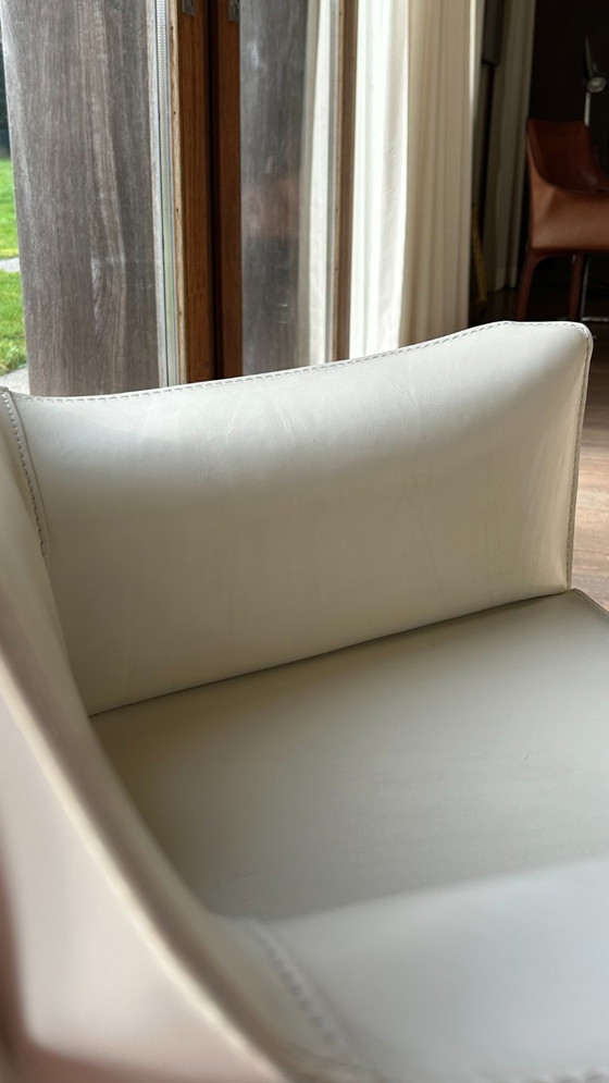 Image 1 of Cassina Cab 413 stoel met armleuning wit, design by Mario Bellini 1977