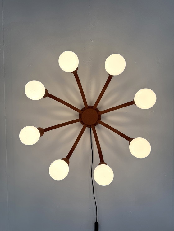 Image 1 of Lampada da parete/soffitto in teak vintage, Domus anni '70