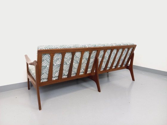 Image 1 of Arne Wahl Iversen voor Komfort 3-zits Scandinavische vintage bank in teak en stof uit de jaren 60