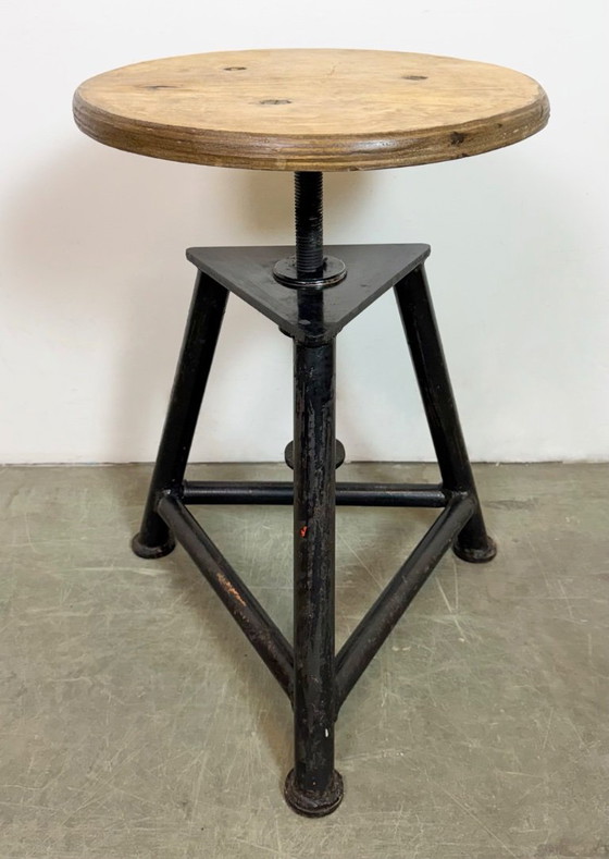 Image 1 of Tabouret pivotant d'atelier industriel noir, années 1960