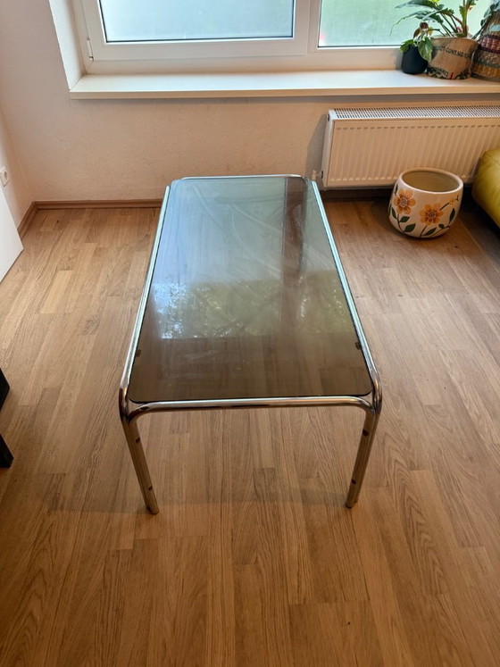 Image 1 of Chromen salontafel met glazen blad, vintage chroom. Breedte: 60 cm / Lengte: 120 cm / Hoogte: 45 cm