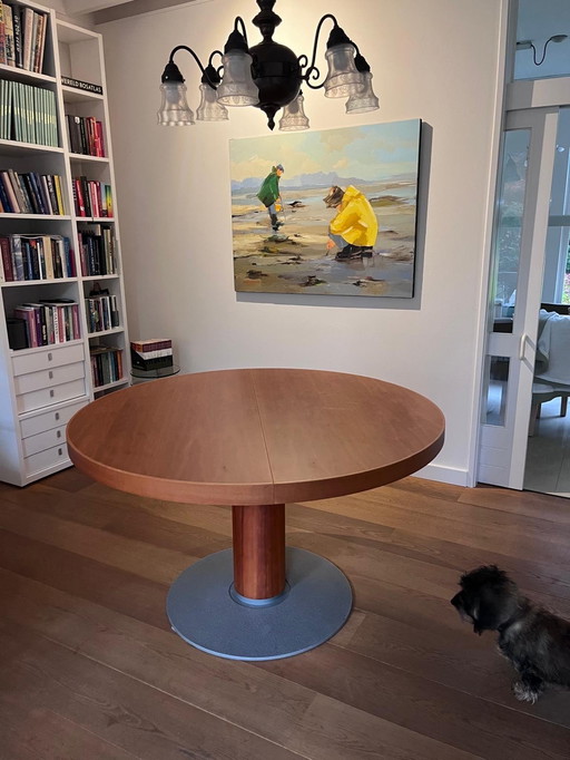 Mesa de comedor Arco Geo, color cereza caramelo