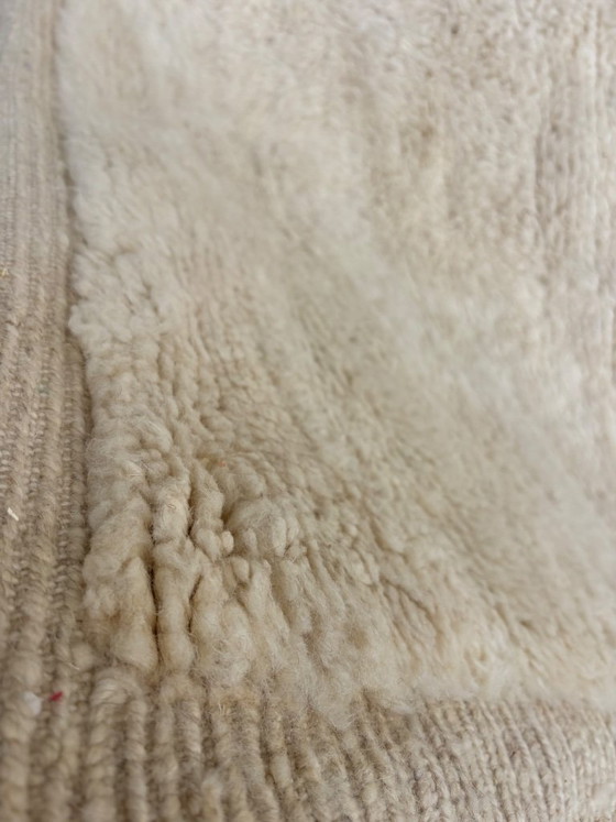 Image 1 of Großer marokkanischer Beni Ouarain Teppich – 280 x 410 cm – Handgefertigter minimalistischer Wollteppich in Natur-Elfenbein