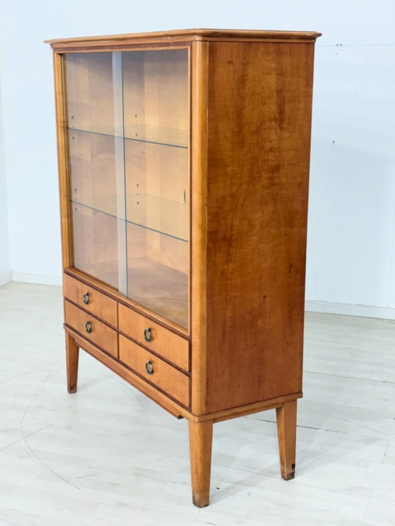Image 1 of Vintage vitrinekast / dressoir / wandkast / servieskast uit de jaren 60 – in uitstekende staat.