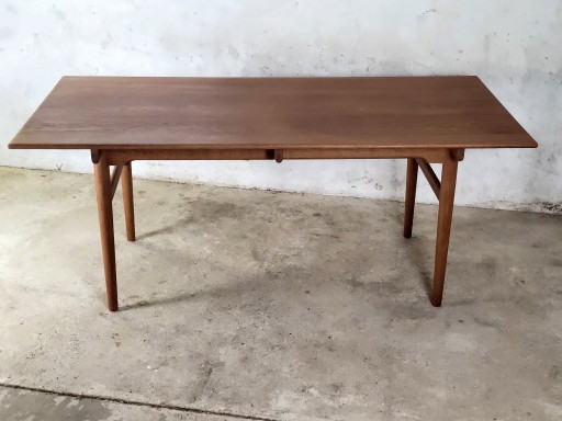 Hans J. Wegner AT327 dining table for Andreas Tuck, Denmark 1965