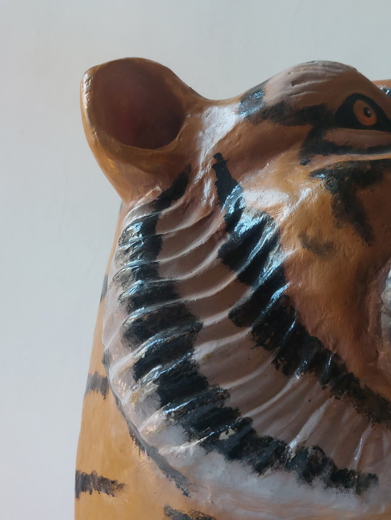 Image 1 of Ancien masque de tigre en papier mâché peint à la main, accessoire de théâtre pour enfants