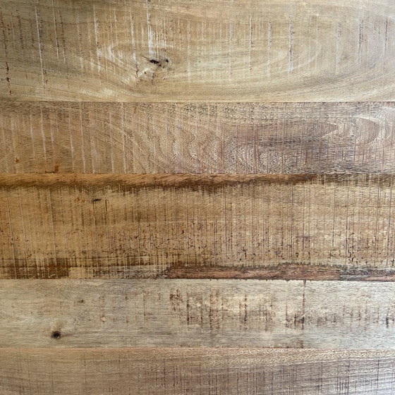 Image 1 of Boda dining table