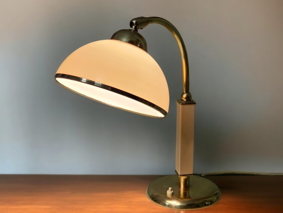 Art déco / Bauhaus Table lamp 1920s / 1930s, Marianne Brandt, Brass, Plastic, Creme (photo 9 of 10)