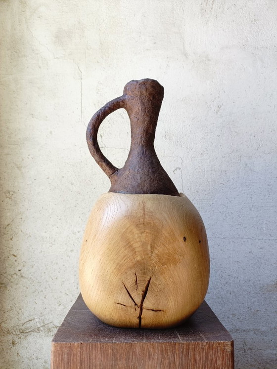 Image 1 of Vase/sculpture in carved solid oak