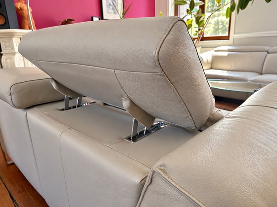 2 Natuzzi Italia Ledersofas – 3-5 Sitzer Sofas, Leather, Metal (photo 3 of 8)