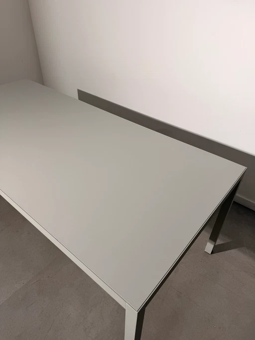 MDF Italia Esstisch