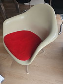 Sedia a secchiello in fibra di vetro vintage di Charles e Ray Eames per Herman Miller