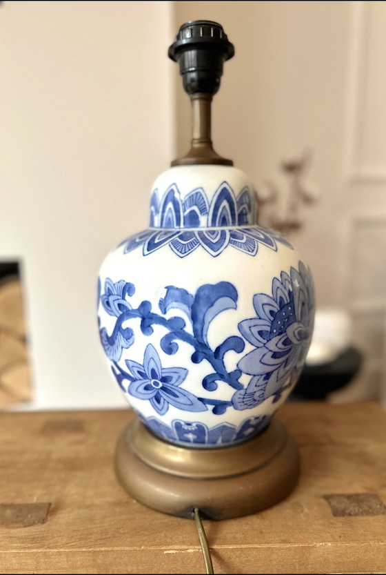 Image 1 of Chinese Table Lamp Blue White