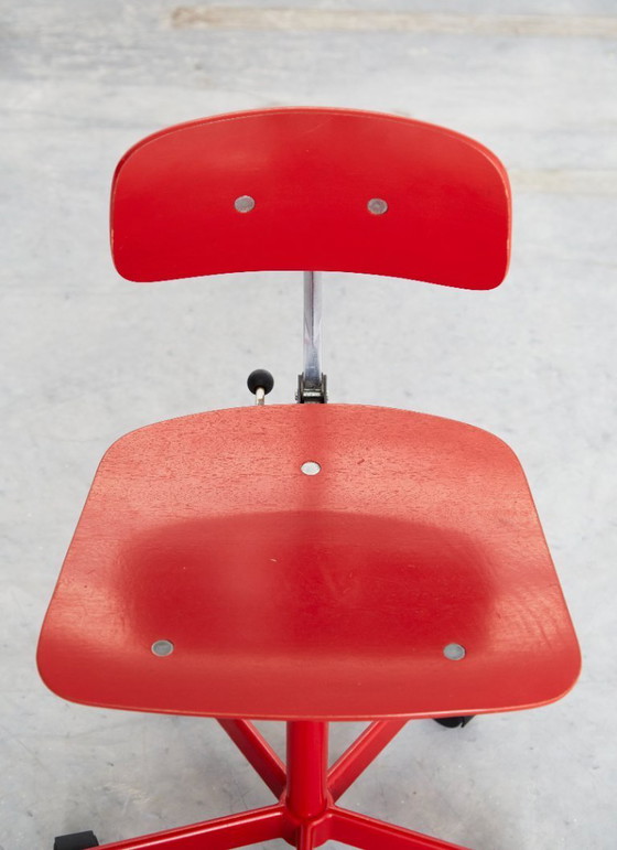 Image 1 of Jørgen Rasmussen Kevi Kids Kinderbürostuhl pour Kevi, 1958