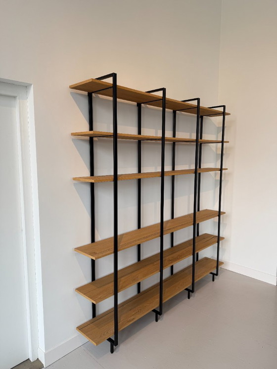 Image 1 of Wandschrank Sonderanfertigung Ausstellungsmodell