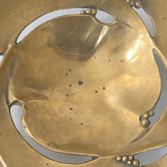 Image 1 of MAGNIFICENT VINTAGE FRUIT BOWL 1970S IN SOLID GILT BRONZE