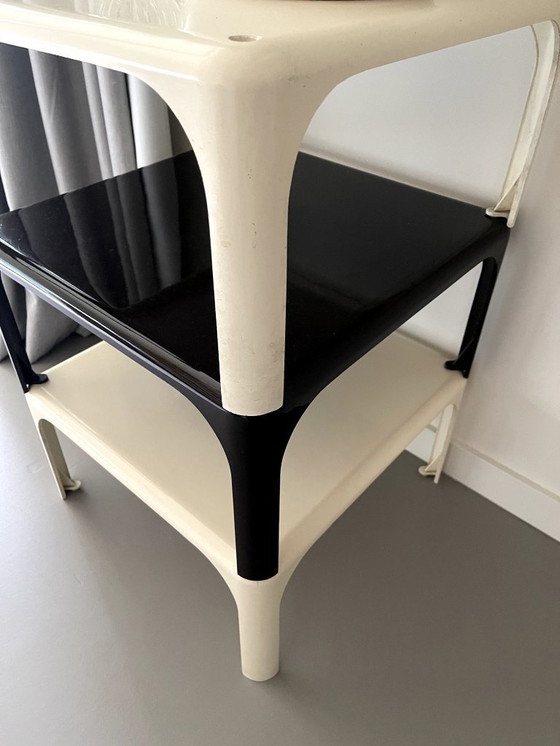 Image 1 of Vico Magistretti di Artemide Elena Tafel