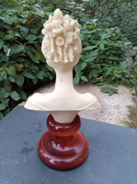 Alabaster Bust Manon Lescaut, Decorative Objects, Stone, Multi Color (photo 6 of 10)