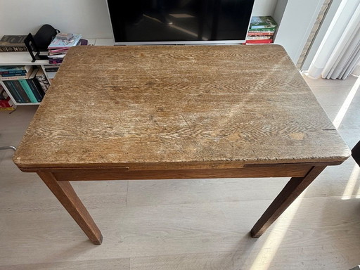 Klassieke uitschuifbare compacte eiken keukentafel (104x74x78)