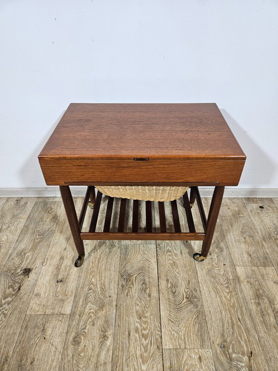 Image 1 of Armario de costura de la década de 1950, Ejvind A. Johansson para Vitze, Dinamarca.