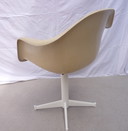 Eames shell chair / armchair