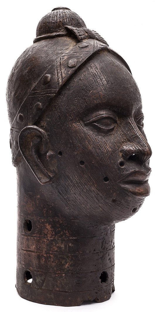 Image 1 of Bronzen kop