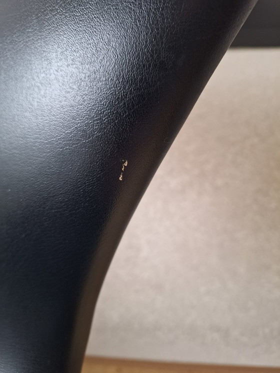 Image 1 of 4 x vintage Fritz Hansen butterfly chair black leatherette