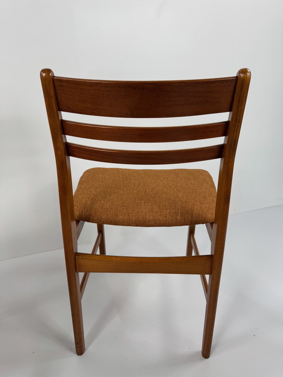 Image 1 of Set di 4 sedie da pranzo danesi di metà secolo: eleganza senza tempo