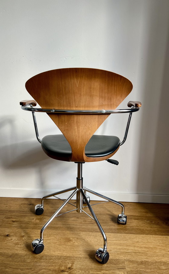 Image 1 of Sedia da scrivania Cherner in noce